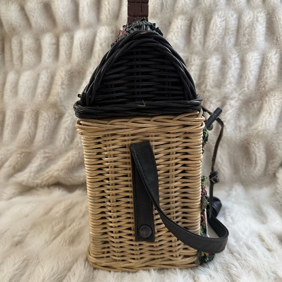 Vintage Wicker Handbag - Picture 9 of 16